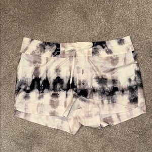 Chic High Waist Tie-Dye Women's Shorts